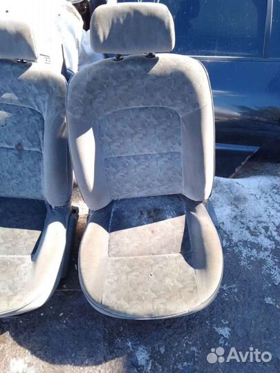 Сиденья Renault Laguna 1