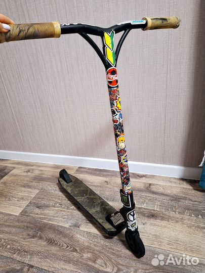 Трюковой самокат