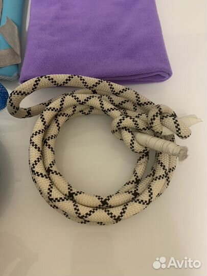 Утяжелители и скакалка для гимнастики