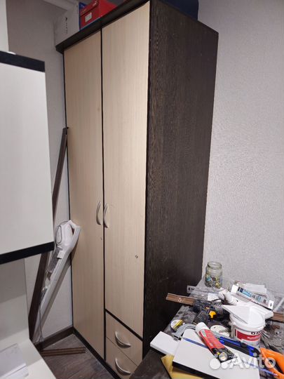Шкаф распашной