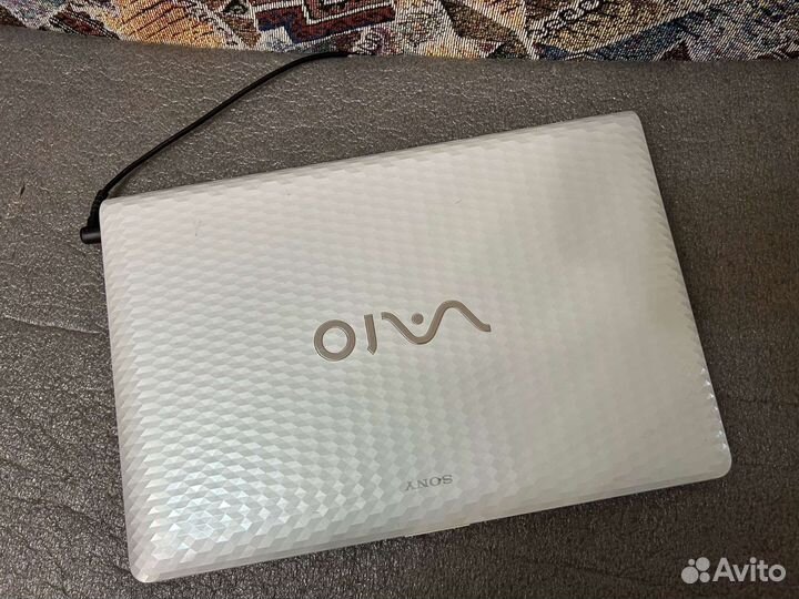 Ноутбук sony vaio core i3 /4Gb/ 750hdd