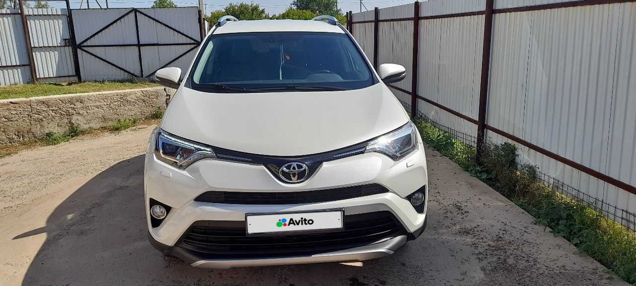 Toyota RAV4: фото владельца