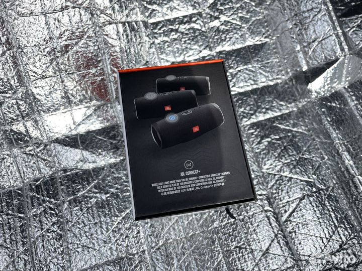 Колонка jbl charge 4 новая