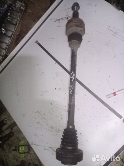 Привод в сборе задний правый Volkswagen Touareg1