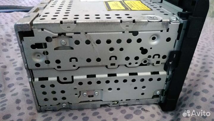 Магнитола вольво s80 2004г