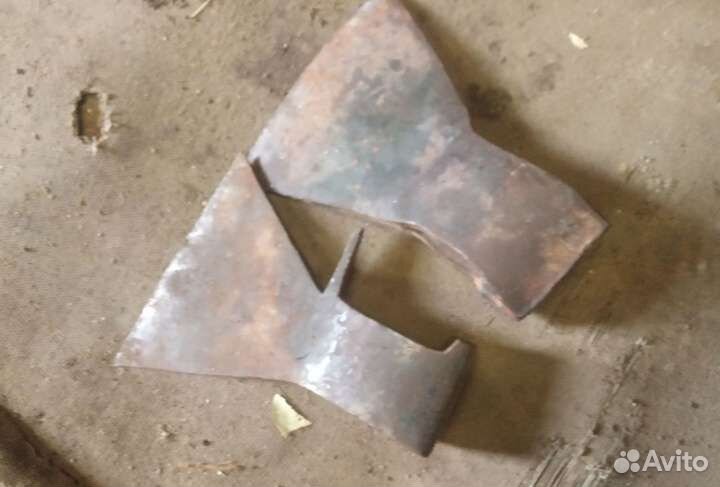 Топоры одним лотом