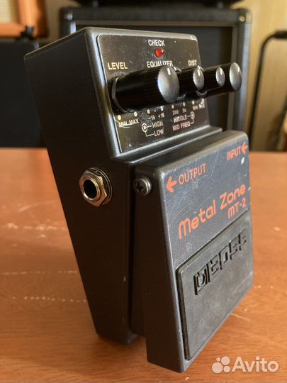 Продаю Boss Metalzone Custom