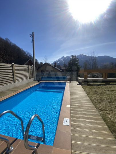 Коттедж 200 м² на участке 5 сот.