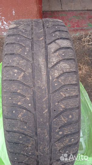 Bridgestone Ice Cruiser 7000 195/60 R15