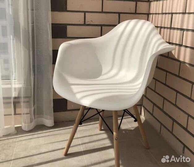 Кресло стульчик еамес