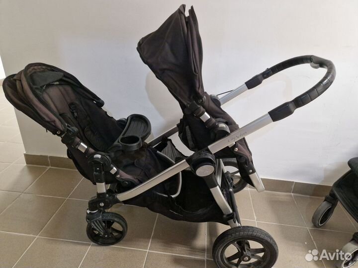 Коляска для двойни