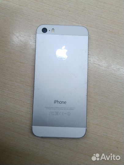 Телефон iPhone 5s