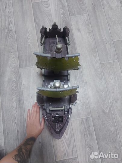 Пиратский корабль Джека Воробья