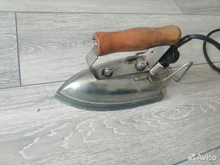 Утюг электрический СССР антиквар винтаж