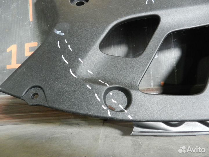 Щиток моторного отсека верхний левый - BMW 5 G30