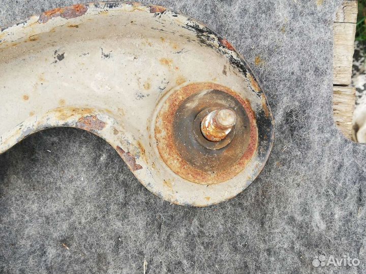 Рычаг подвески верхний Мерседес W210