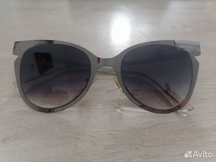 Солнцезащитные очки женские