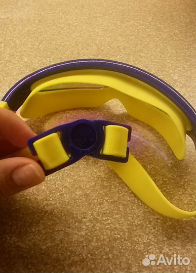 Очки для плавания