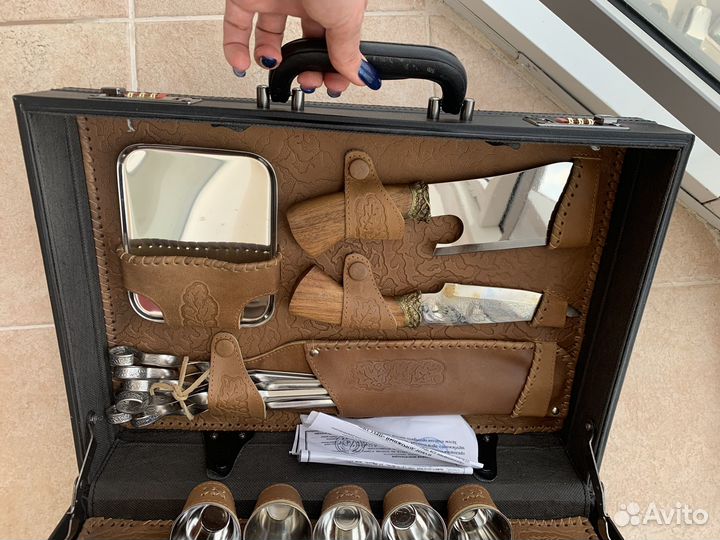 Набор для шашлыков с приборами новый