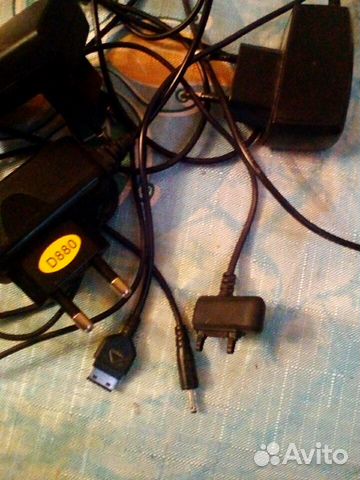 Зарядка к сотовым телефонам