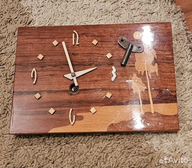 Часы настенные СССР, 2 шт