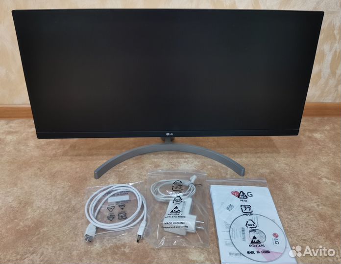 Монитор LG 29WN600-W