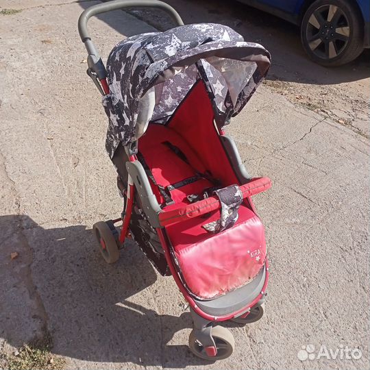 Прогулочная коляска
