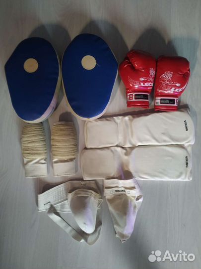 Экипировка: Перчатки боксёрские, щитки, лапы
