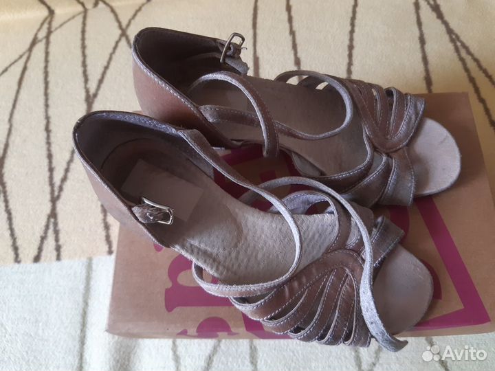 Туфли рейтинговые 18,5 см 30 размер