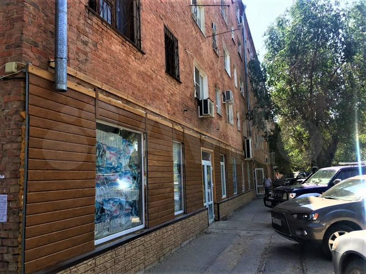 Комната 23 м² в 5-к., 2/5 эт.