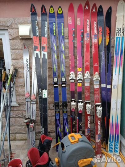 Горные лыжи, ботинки, палки, крепления