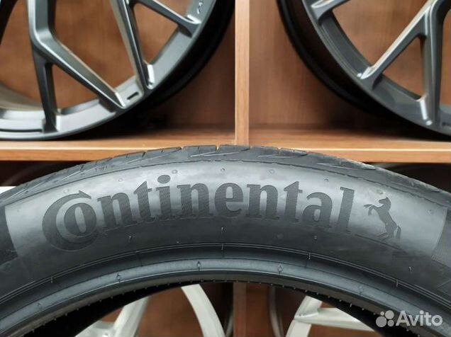 Continental UltraContact 275/40 R22