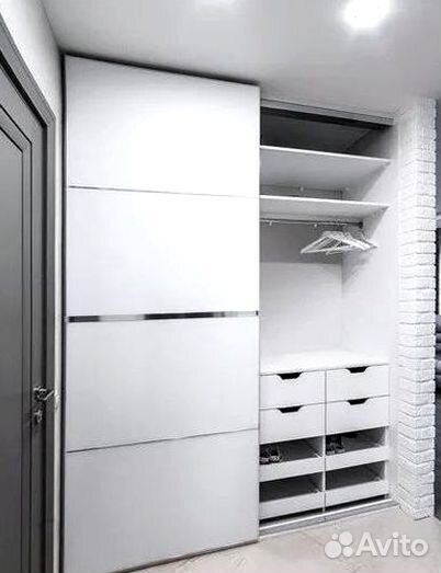 Шкаф в прихожую на заказ от производителя