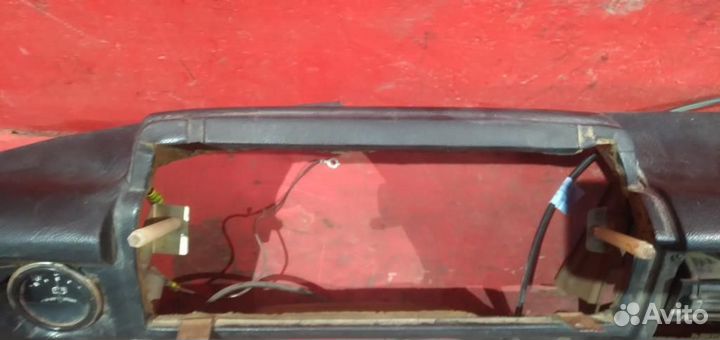 Нива торпедо карбюраторная Ваз 21213 с трещинами