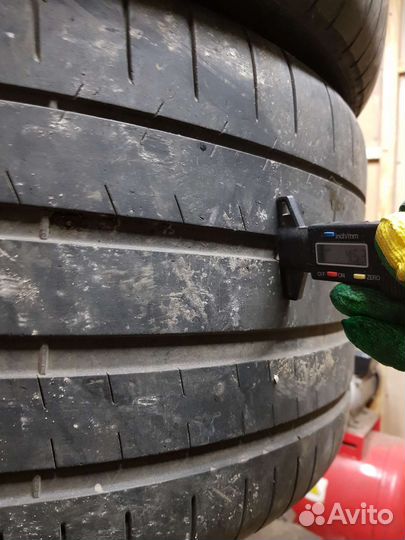 Michelin Pilot Super Sport 325/30 R21