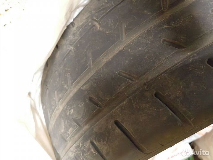 Yokohama Advan A052 235/45 R17