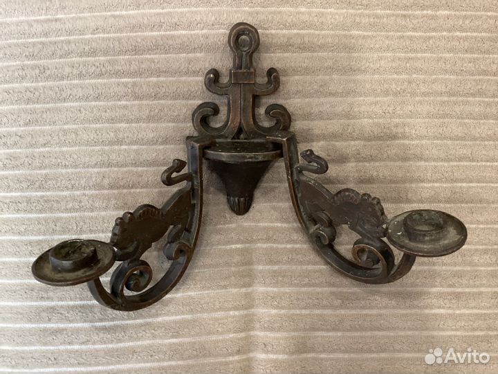 Настенные подсвечники