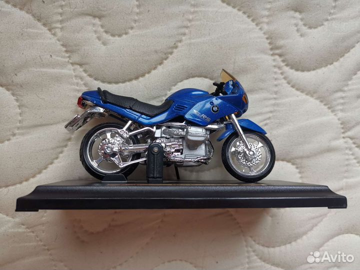 Модель мотоцикла BMW R1100RS