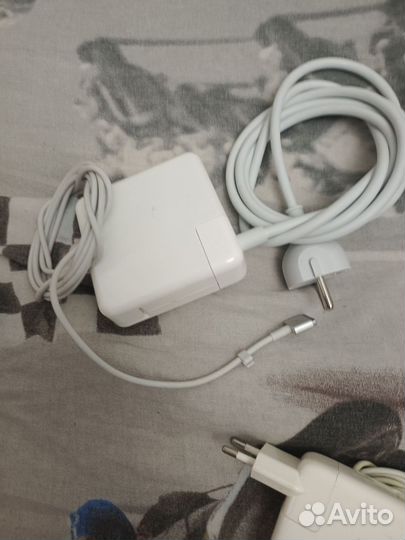 Magsafe power adapter