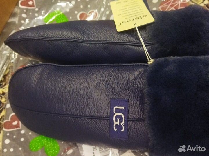 Варежки женские