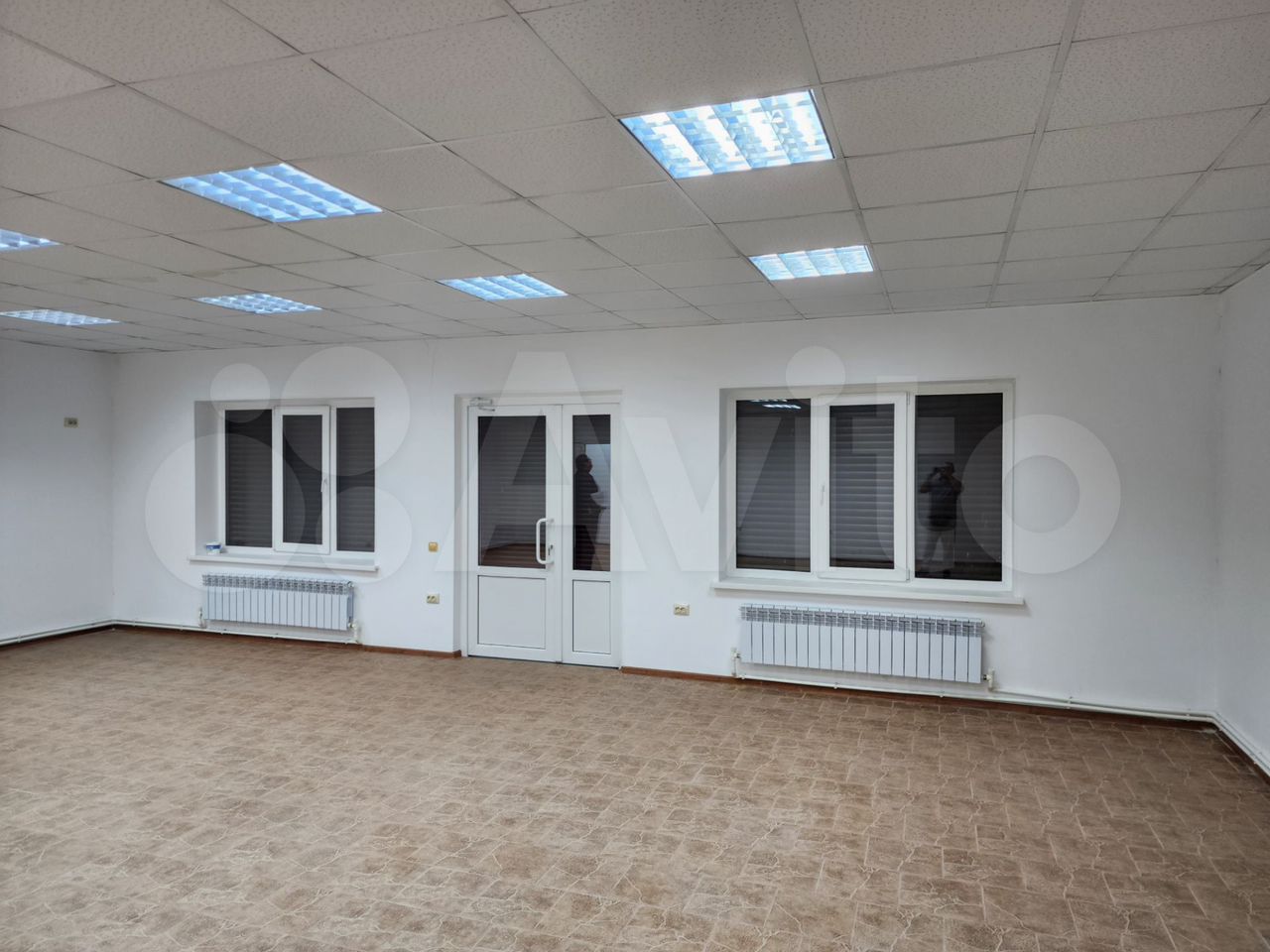 Отдельное здание 100 м2 с землёй 1.2 сотых (Свобод