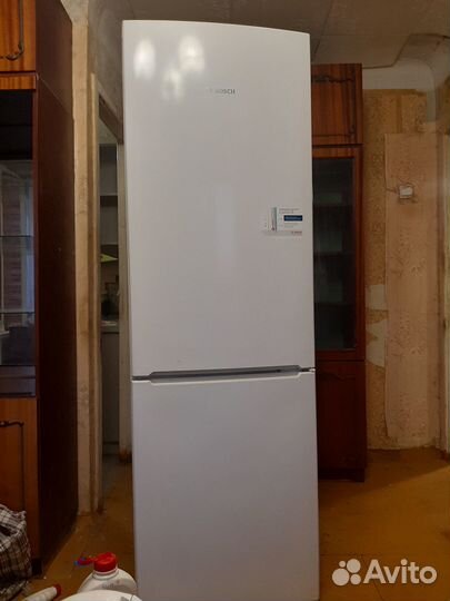 Холодильник Bosch - 200 см