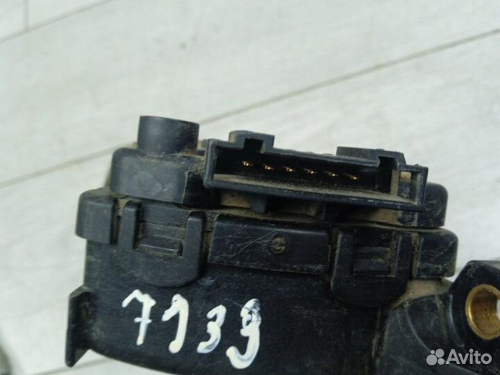 Педаль газа Volkswagen Passat 1.8 2000