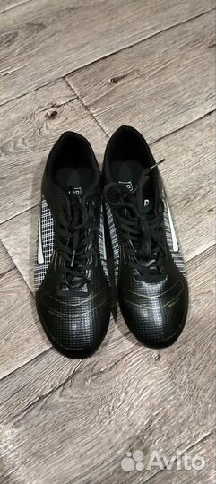 Детские футбольные бутсы 37 размера