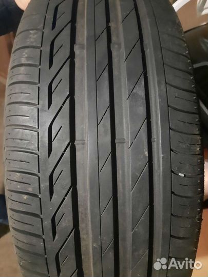 Bridgestone Turanza T001 225/60 R16