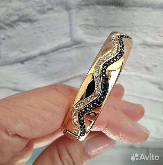 Браслет со стразами swarovski