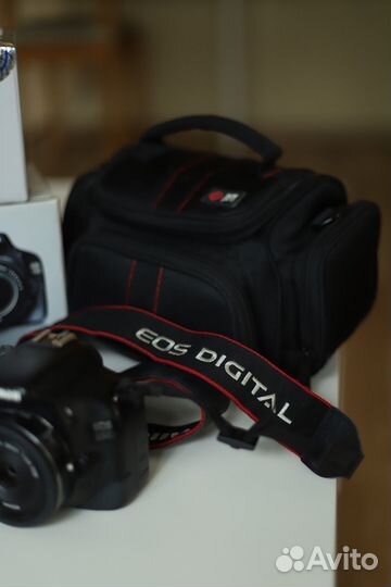 Зеркальный фотоаппарат canon 550d 24mm 2.8