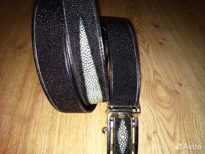 Ремень из кожи морского ската