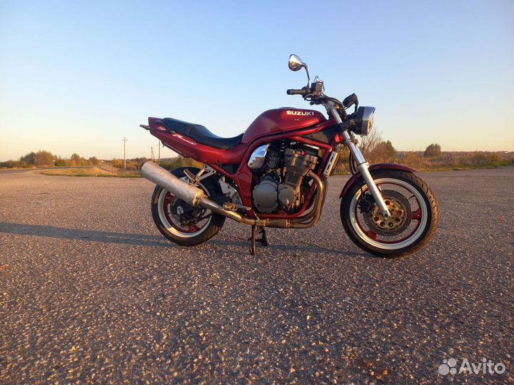 Suzuki gsf750
