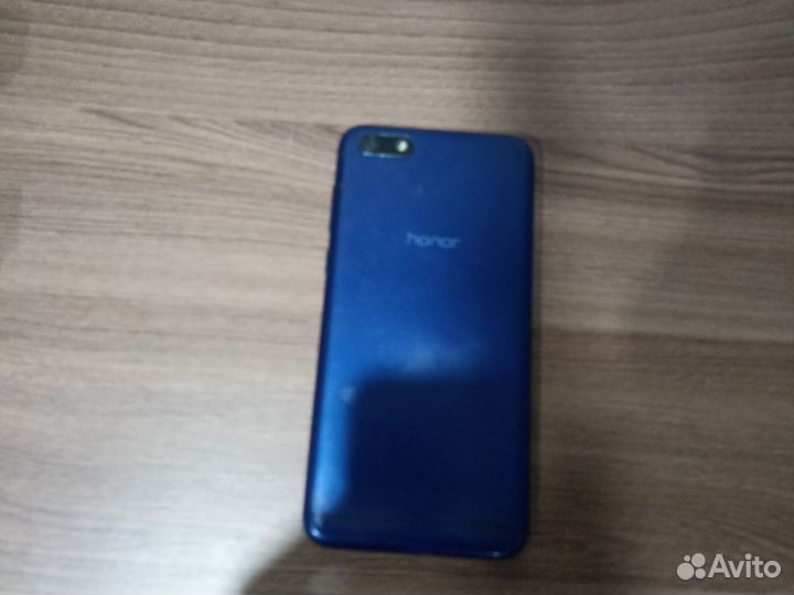 Телефон honor 7а